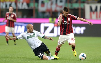 Milan vẫn ngại chi dù có tiền sau khi bán Balotelli